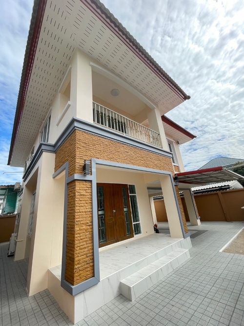 💥 บ้านเดี่ยว 2 ชั้น 4 ห้องนอน 3 ห้องน้ำ เฟอร์นิเจอร์ครบ พร้อมที่จอดรถ ใกล้ทางด่วนและ BTS สายสีแดง