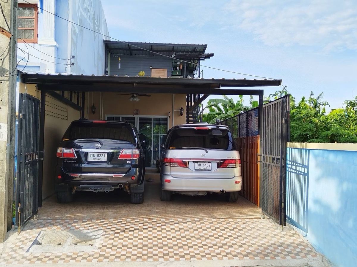 ขายทาวน์เฮาส์21ตรว.ใกล้โรบินสันไลฟ์สไตล์ ราชพฤกษ์ 1.29ล. ขายทาวน์เฮาส์21ตรว.ใกล้โรบินสันไลฟ์สไตล์ ราชพฤกษ์ 1.29ล.