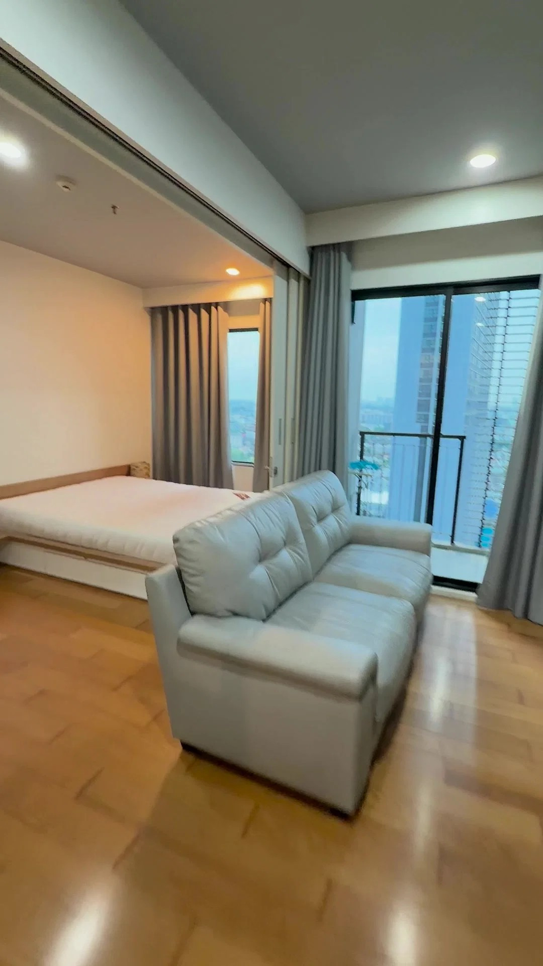 Blocs 77 (บลอคส์ 77) (1bed1bath 40sqm) - ไซส์ใหญ่ ราคาพิเศษ!!