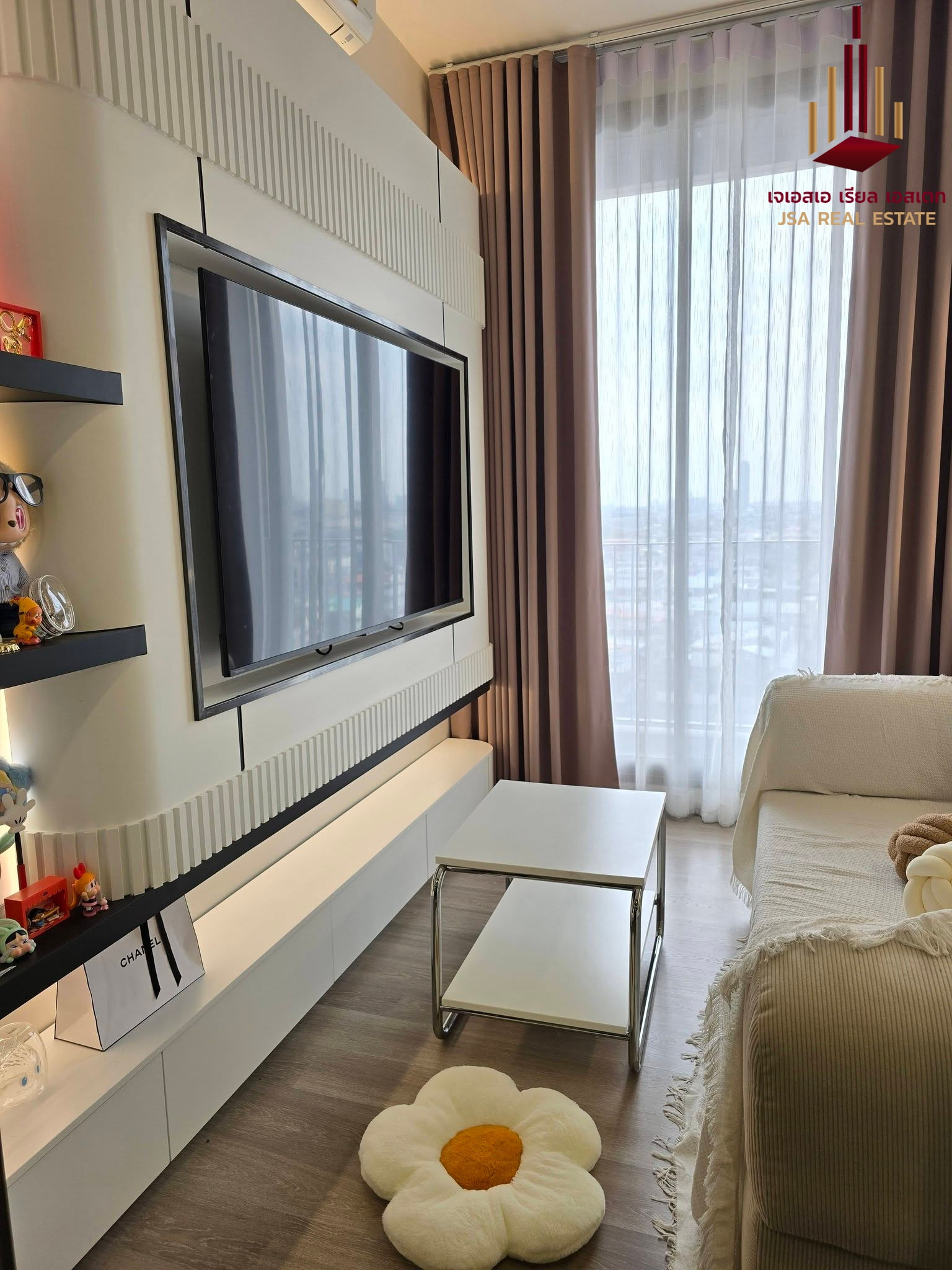 ✨ For Rent: RHYTHM Charoenkrung Pavillion Condo ✨💰 Only 32,000 THB/month