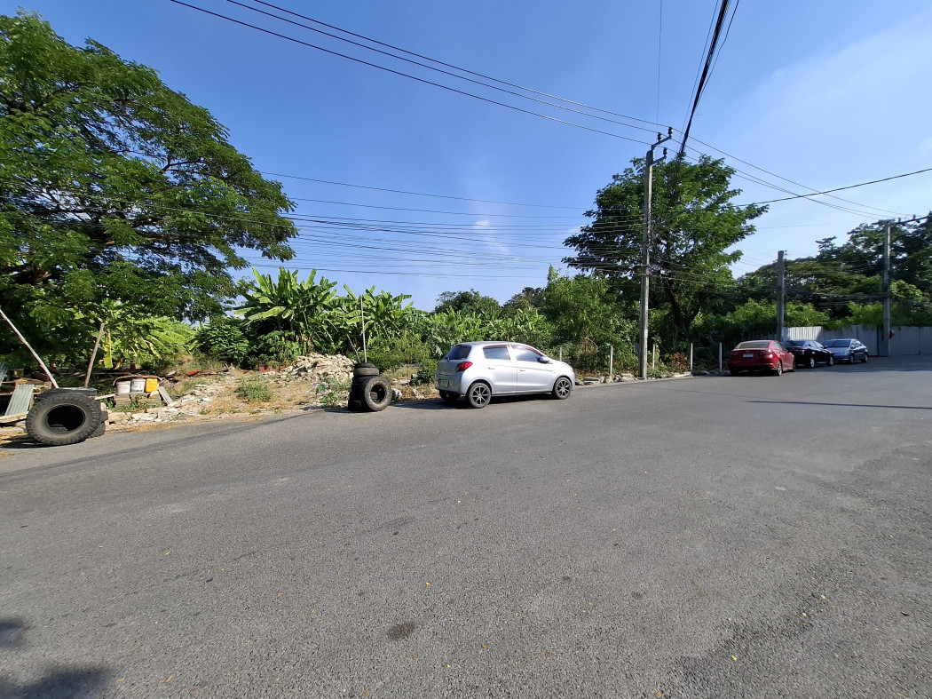 Land for sale, suitable for building a luxury home, 2+ rai, Soi Yothin Phatthana 3, near Pradit Manutham Road, just 850 m. DD – รูปที่ 2