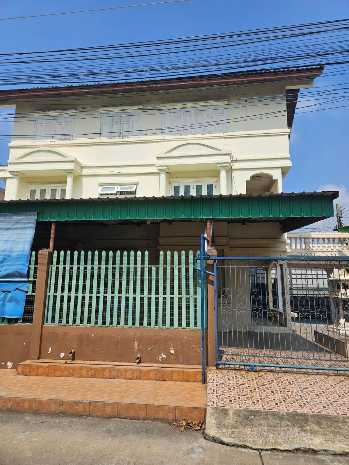 Urgent sale ////// The cheapest village: Sindhorn-Rangsit, Pathum Thani Urgent sale ////// The cheapest village: Sindhorn-Rangsit, Pathum Thani
