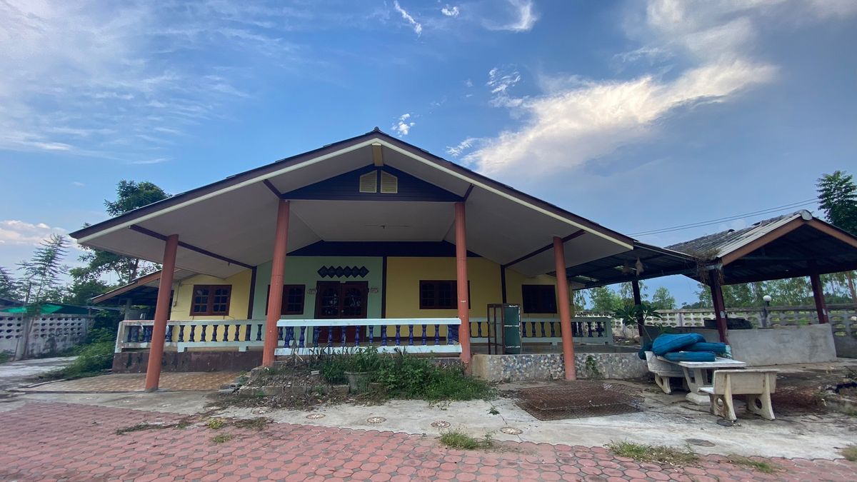 JK 6067347: Outside the Suphanburi project