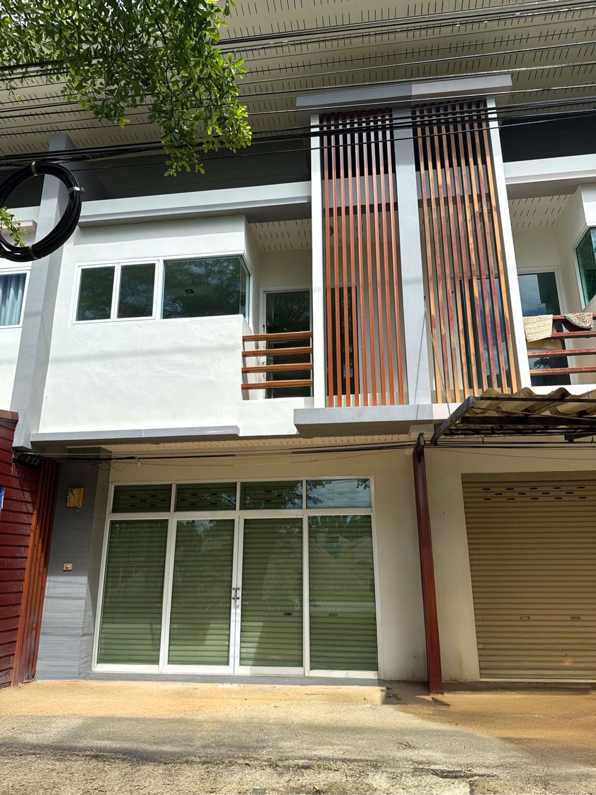 JK 5568791: Commercial Building JK 5568791: Commercial Building