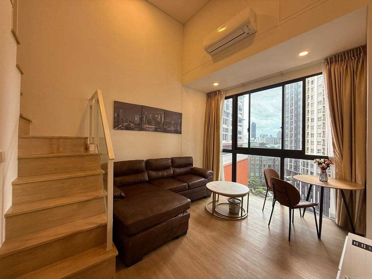 Landmark @mrta Station (Siamese Rama 9) | Duplex 33 sq.m., 6th floor | 18,000 baht/month | Line: @323GQMHO | Ref: T1955 Landmark @mrta Station (Siamese Rama 9) | Duplex 33 sq.m., 6th floor | 18,000 baht/month | Line: @323GQMHO | Ref: T1955