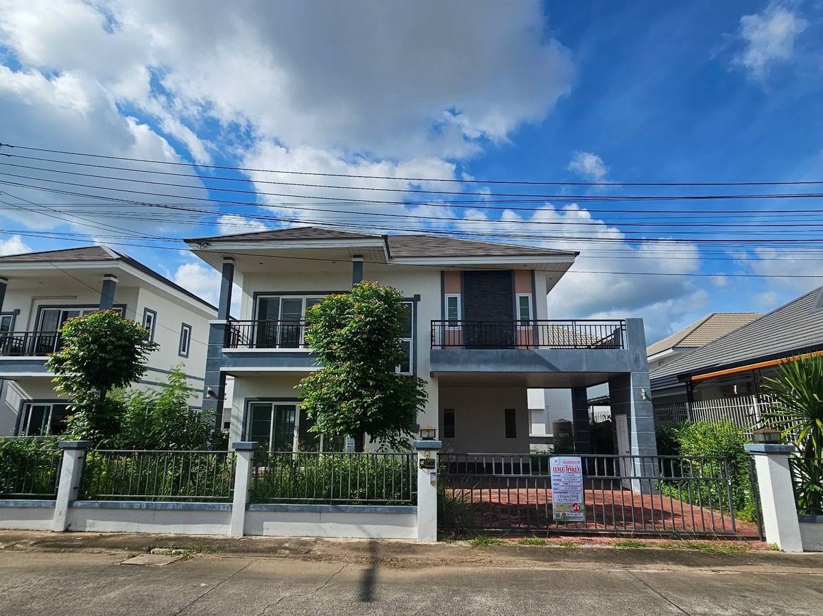 JK 4230847: Ban Thawee Chok 1 Hall-Bueng Thap Chang