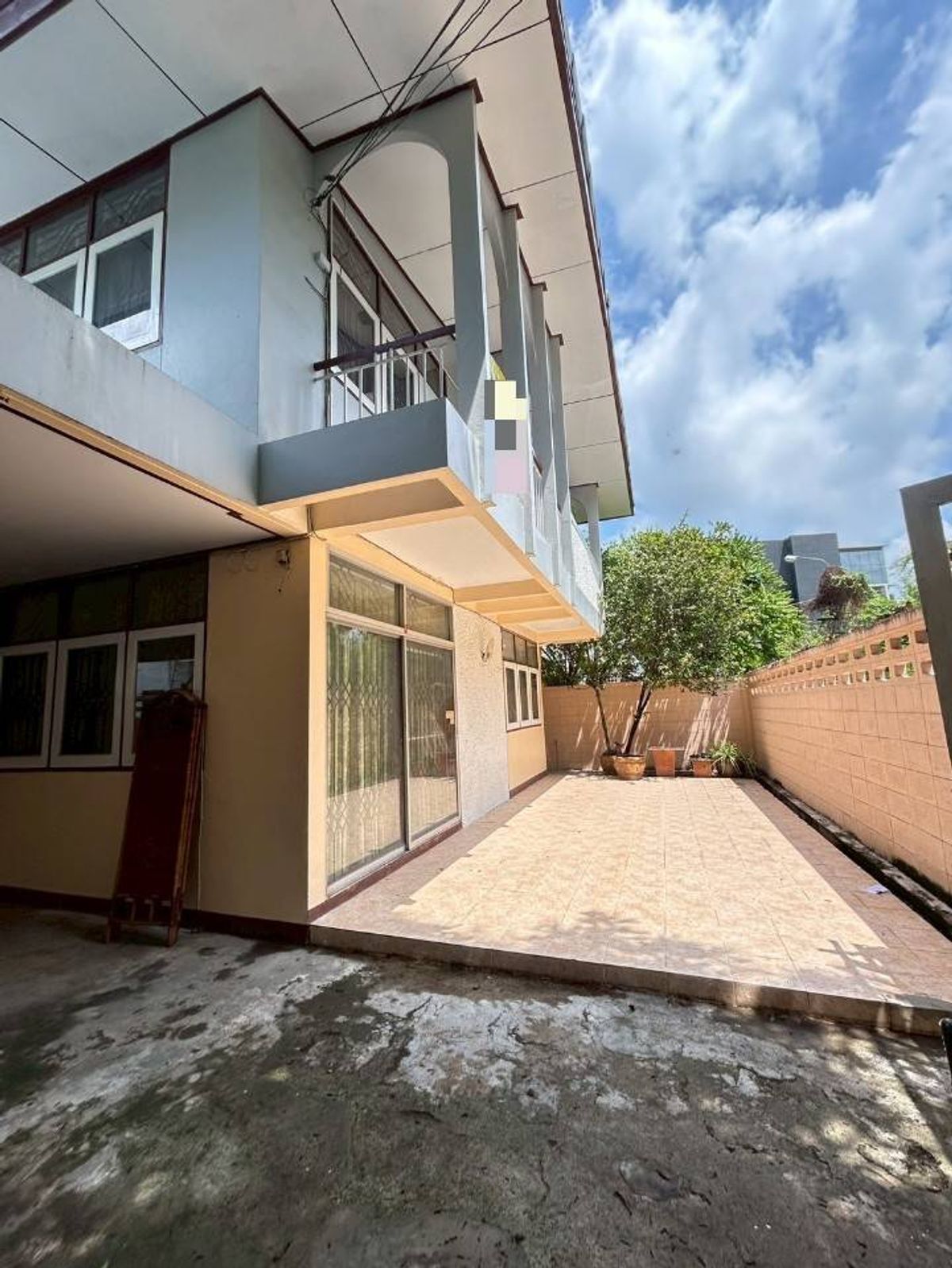 2 storey detached house for rent, Pridi Phanom Yong Road 14 Air Furniture There are 3 bedrooms, 3 bathrooms, 1 housekeeper. Rental price 35,000 baht per month