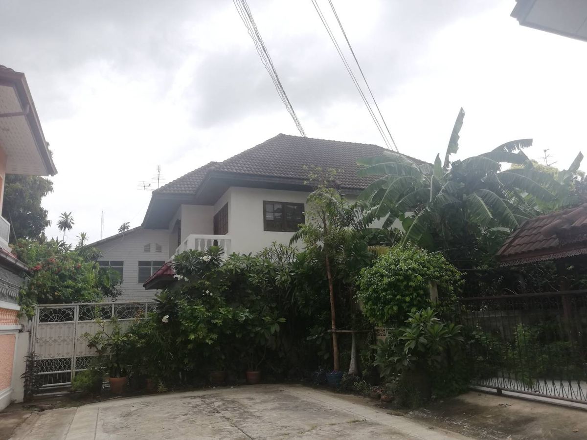 Rental of Kesri Village 2, beautiful single house behind the corner of Soi Ramkhamhaeng 124, near Suvarnabhumi Airport & Amp; Orange Line Rental of Kesri Village 2, beautiful single house behind the corner of Soi Ramkhamhaeng 124, near Suvarnabhumi Airport & Amp; Orange Line