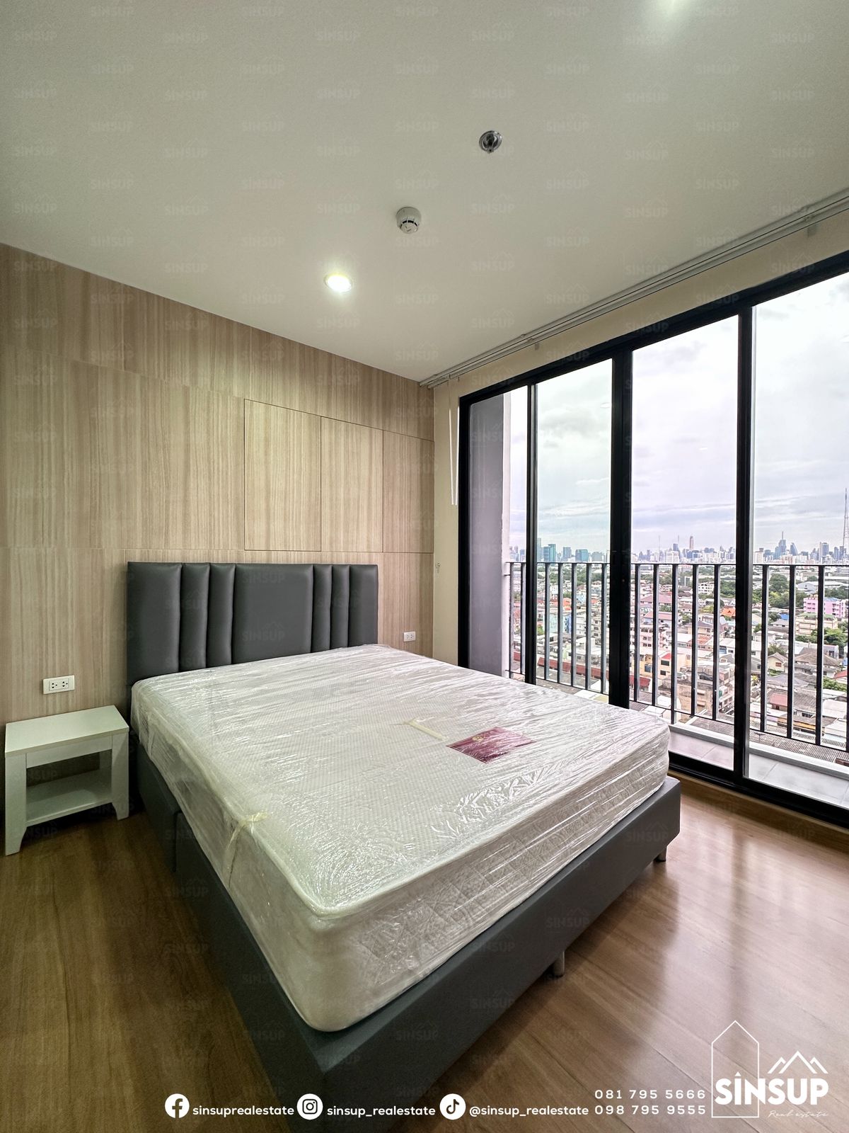 🌟 For Rent: 𝐓𝐡𝐞 𝐓𝐫𝐞𝐞 𝐈𝐧𝐭𝐞𝐫𝐜𝐡𝐚𝐧𝐠𝐞, Newly Renovated, Move-in Ready! – รูปที่ 2