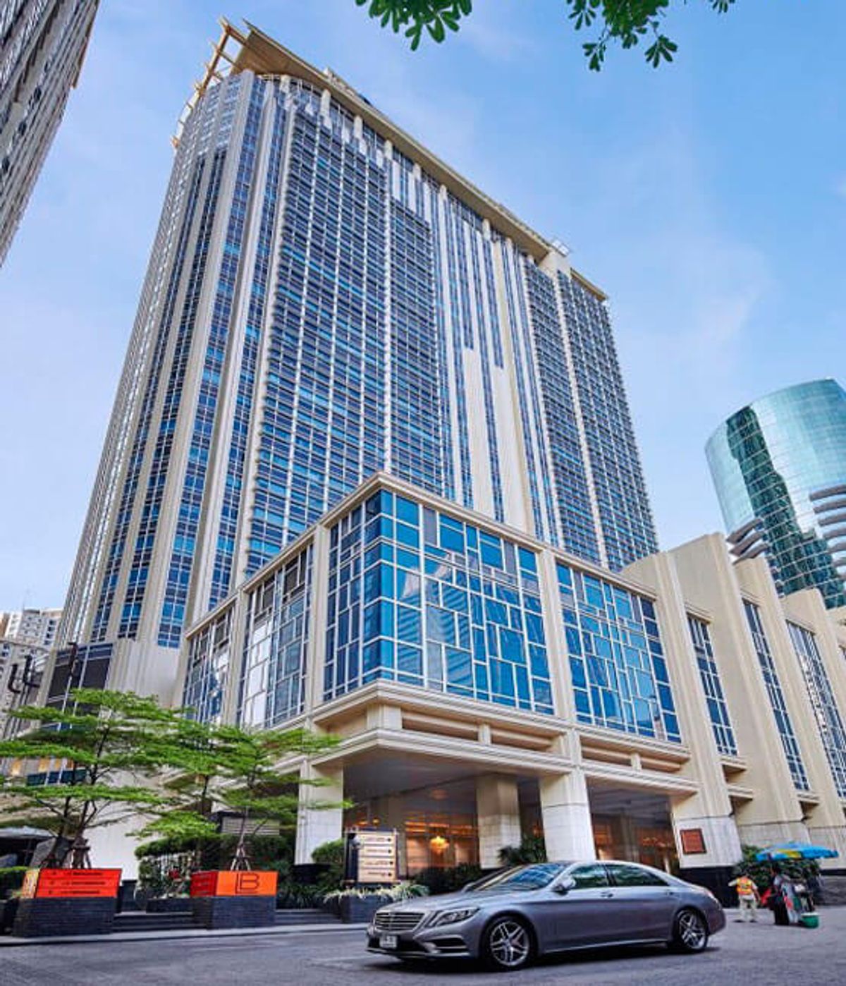 สำนักงานให้เช่าขนาดเล็กในอาคาร Athenee Tower
