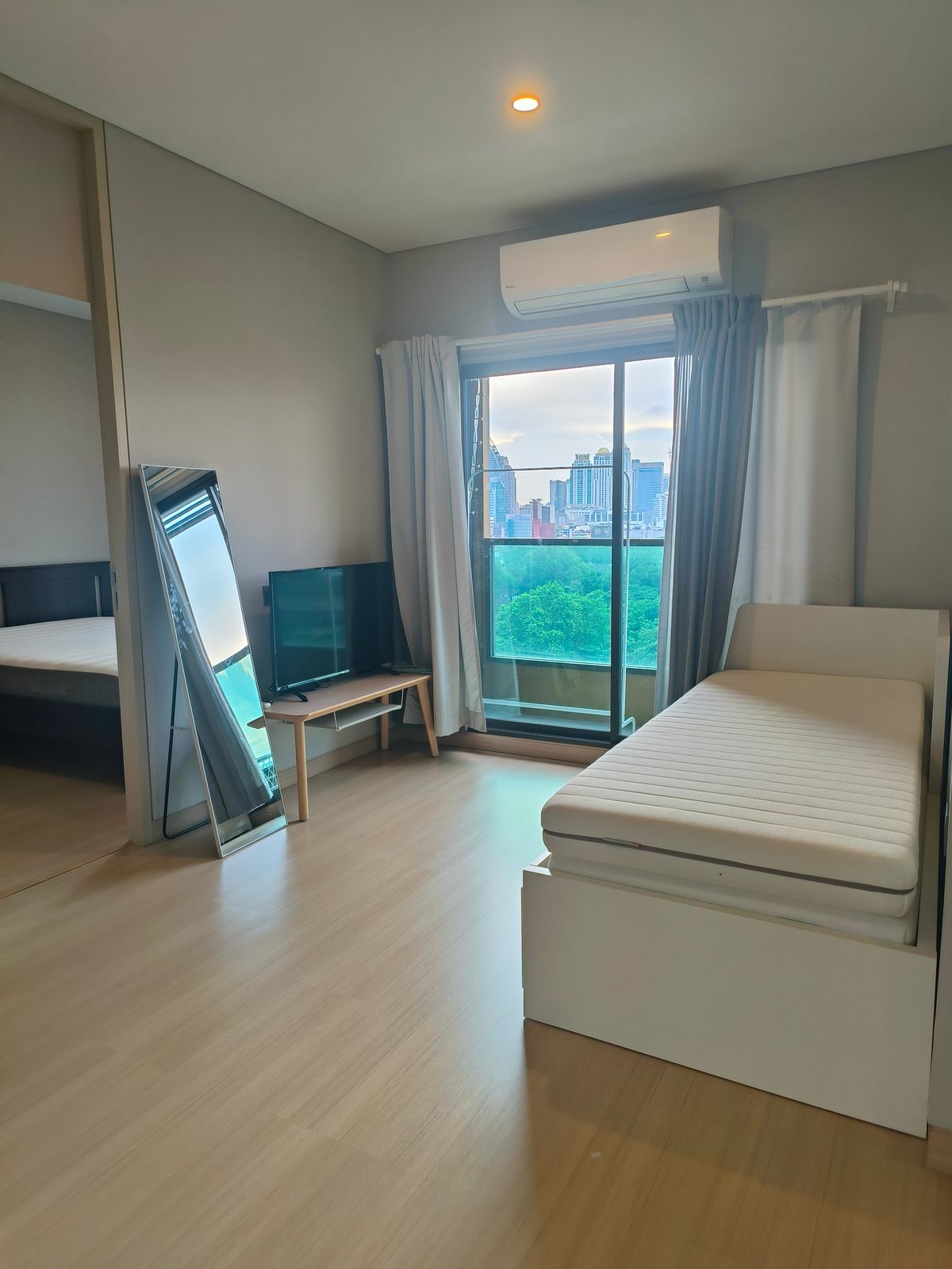 Rent! Lumpini Suite Phetchaburi-Makkasan-Luxury Condo in the heart of Asoke-Rama 9 Rent! Lumpini Suite Phetchaburi-Makkasan-Luxury Condo in the heart of Asoke-Rama 9
