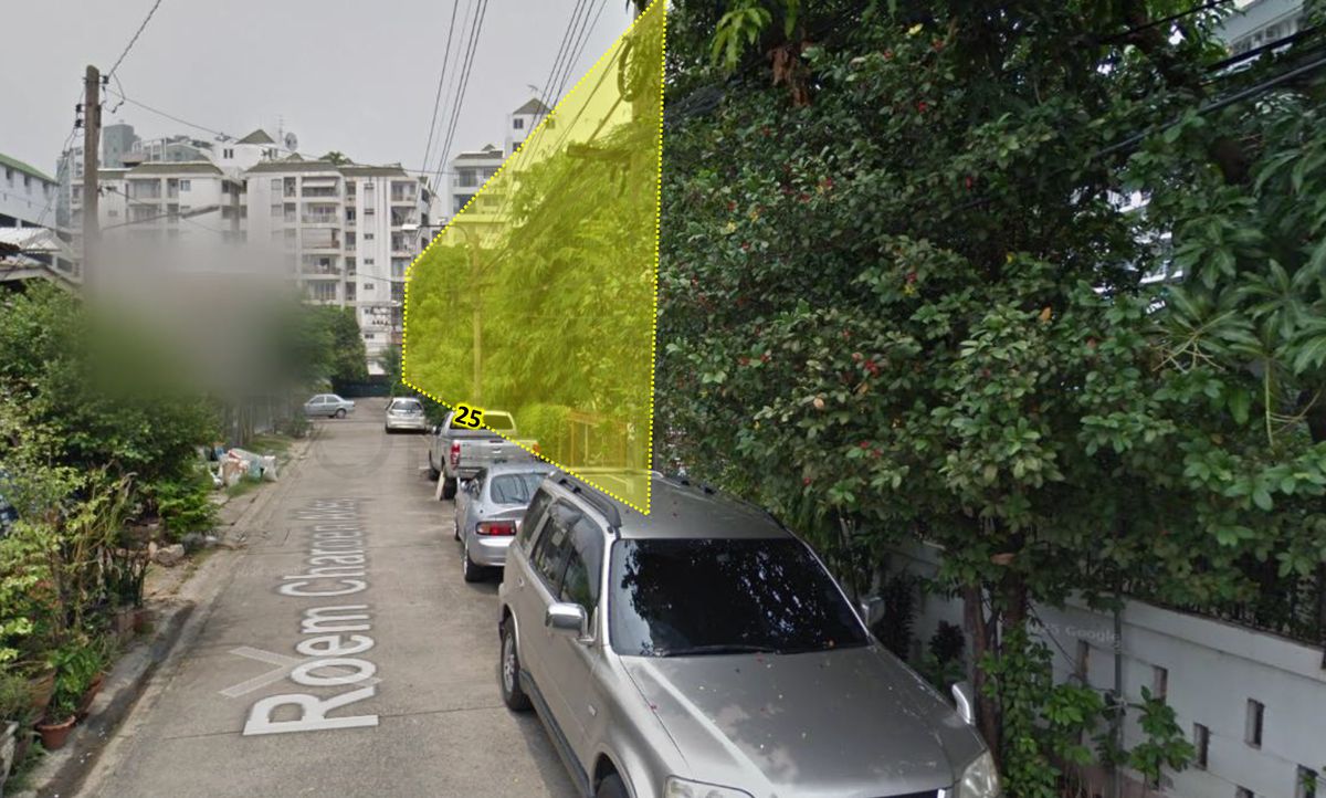 Land for sale in Soi Sukhumvit 50, good price, suitable for houses in the center of the city near the train. Land for sale in Soi Sukhumvit 50, good price, suitable for houses in the center of the city near the train.