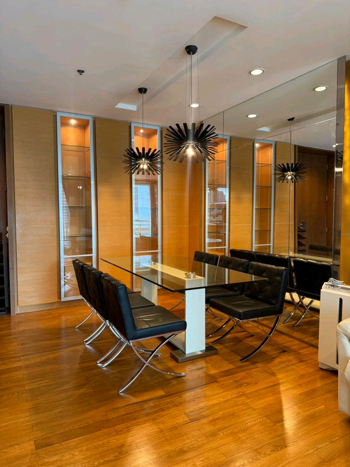 for rent Royal saladeng  3 bedroom 3bathroom 158sqm 90,000 per month 
rainy 0818895470 whatapp
idline:richierainy – รูปที่ 4