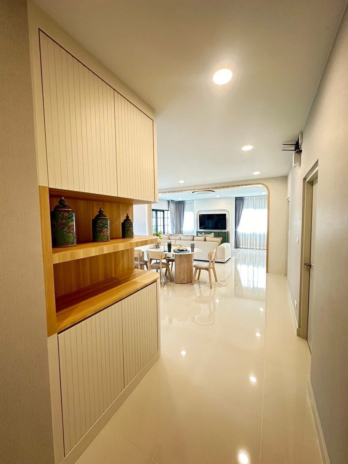 ให้เช่า 🏡 หมู่บ้าน Centro บางนา ใกล้ Mega bangna เพียง 800 เมตร 🏠แบบบ้าน Angelo แบบบ้านใหญ่ที่สุด หลังมุม วิวสวน ติดถนนเมน – รูปที่ 3