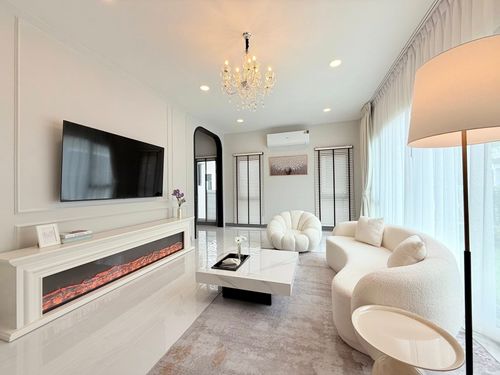 ให้เช่าบ้านหรู 🏡 The City Bangna 🏡 ใกล้ Mega bangna เพียง 5 นาที หน้าบ้านทิศใต้ ไม่มีเสาไฟฟ้า ใกล้คลับเฮ้าส์🎉🎉