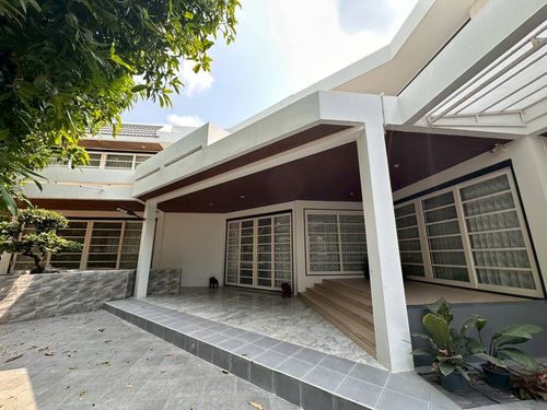 ❖ Prime Location ❖ บ้านเดี่ยว 2 ชั้น 4 ห้องนอน 5 ห้องน้ำ 15 ที่จอดรถ | ขนาดที่ดิน 340.00 ตร.ว. พื้นที่ใช้สอย 800.00 ตร.ม. | ใกล้ BTS สถานีพระโขนง