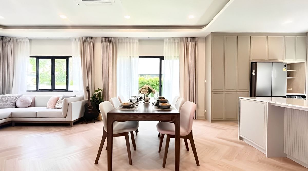 ให้เช่าบ้านเดี่ยวสุดหรู ใกล้ Mega Bangna 🏡 เซนโทร บางนา (Centro Bangna) 🏡 มีห้องแม่บ้าน สนามหญ้าขนาดใหญ่ – รูปที่ 3