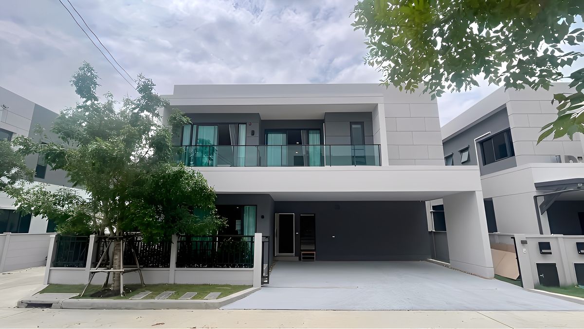 ให้เช่าบ้านเดี่ยวสุดหรู ใกล้ Mega Bangna 🏡 เซนโทร บางนา (Centro Bangna) 🏡 มีห้องแม่บ้าน สนามหญ้าขนาดใหญ่ – รูปที่ 2