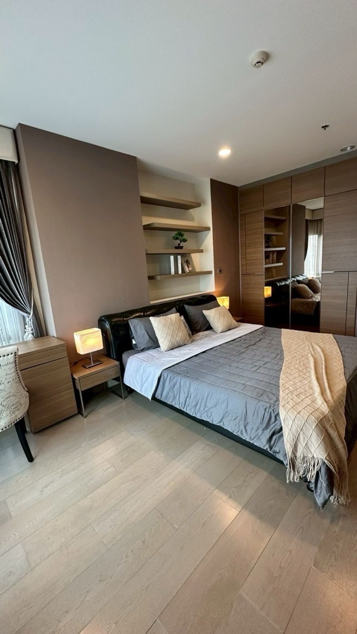The Crest Sukhumvit 34 The Crest Sukhumvit 34