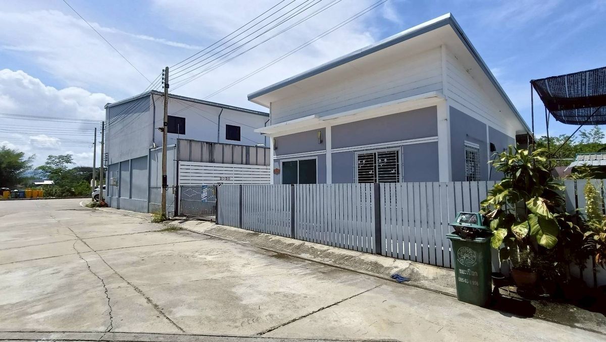 JK2 5997852 : บ้านในเมือง JK2 5997852 : บ้านในเมือง
