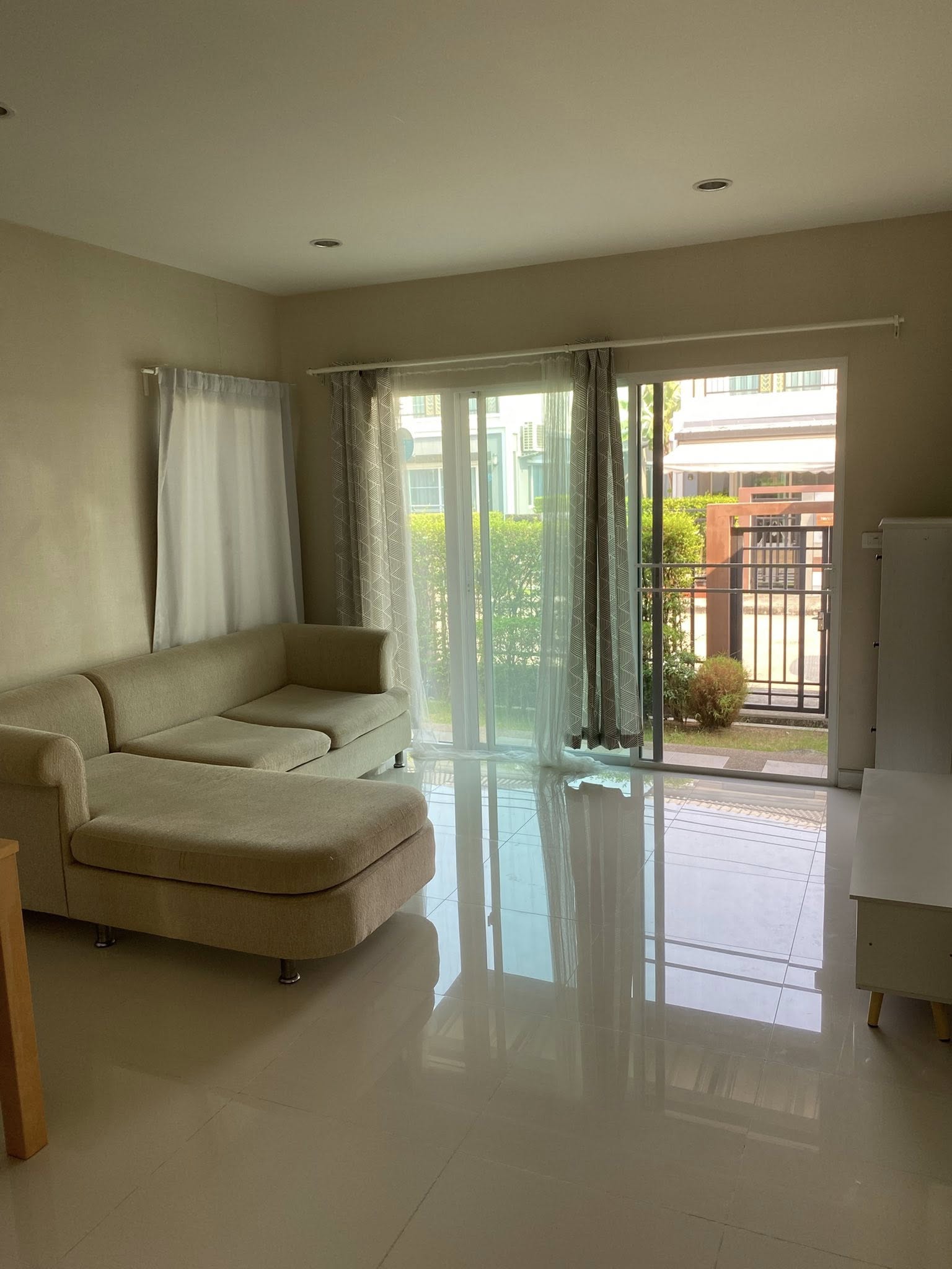 รวมค่าโอน ขายบ้านพร้อมผู้เช่า Passorn Prestiege Luxe Pattanakarn 🏡✨ 0642748883