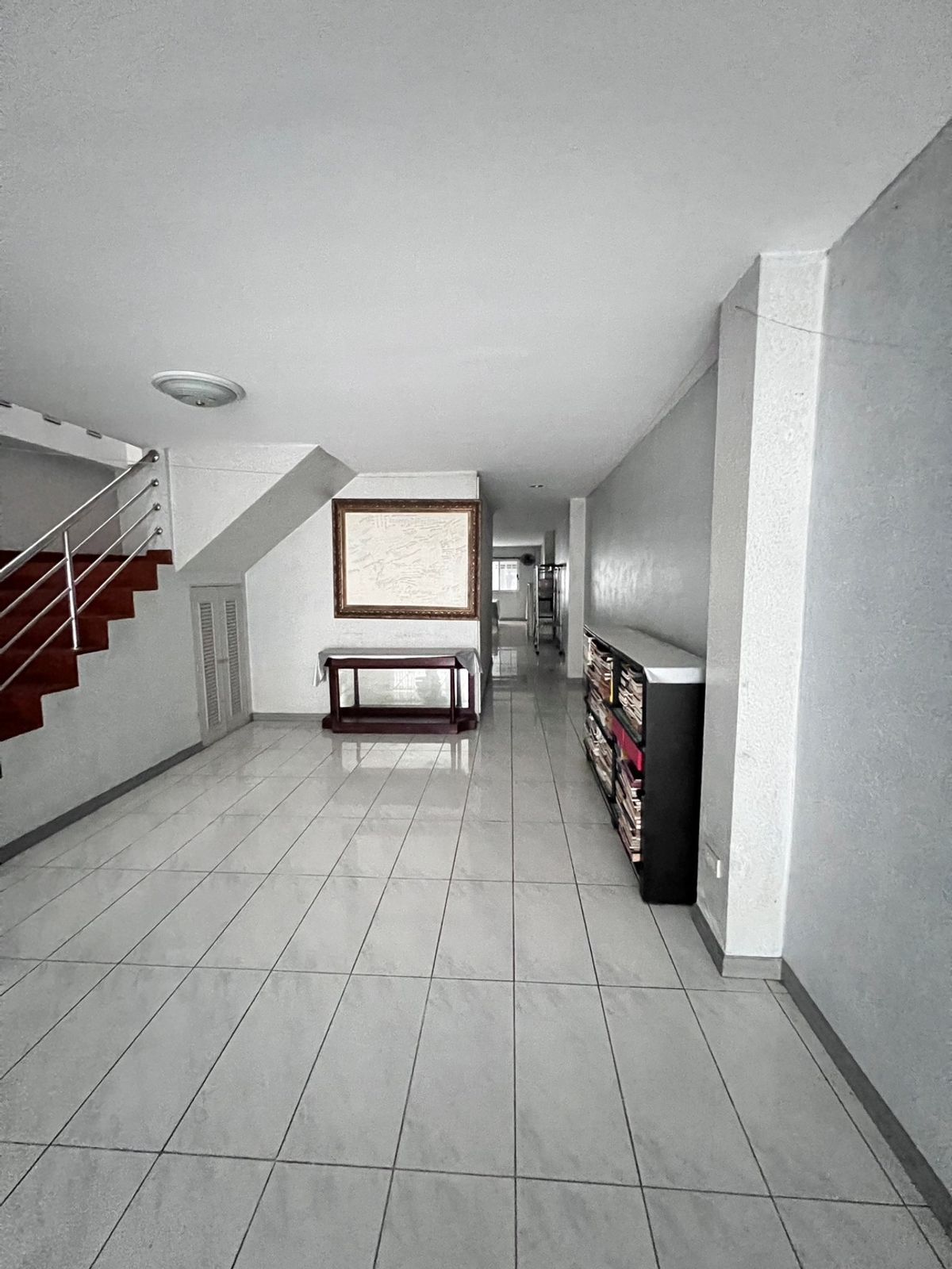 SVS-131 Sell 3-storey Town House, Mongkhon Niwet Village, Size 43 Sq. 5 bedrooms, 3 bathrooms, Soi Ngamwongwan 48 BTS Kasetsart – รูปที่ 4