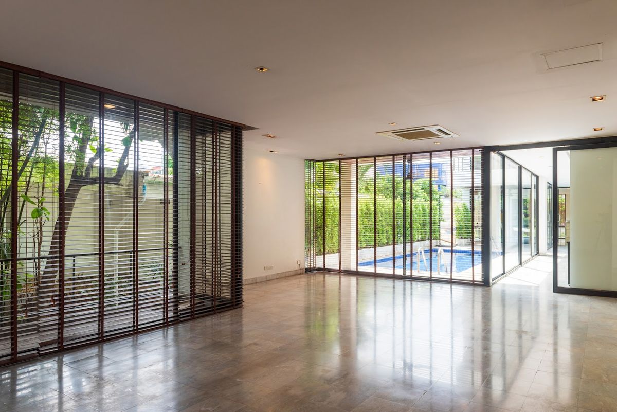 🏡 ให้เช่าบ้านหรู 4 ชั้น ซอยอารีย์สัมพันธ์ พร้อมสระว่ายน้ำ | 750 ตร.ม. | ค่าเช่า 220,000/เดือน 🏡 ให้เช่าบ้านหรู 4 ชั้น ซอยอารีย์สัมพันธ์ พร้อมสระว่ายน้ำ | 750 ตร.ม. | ค่าเช่า 220,000/เดือน