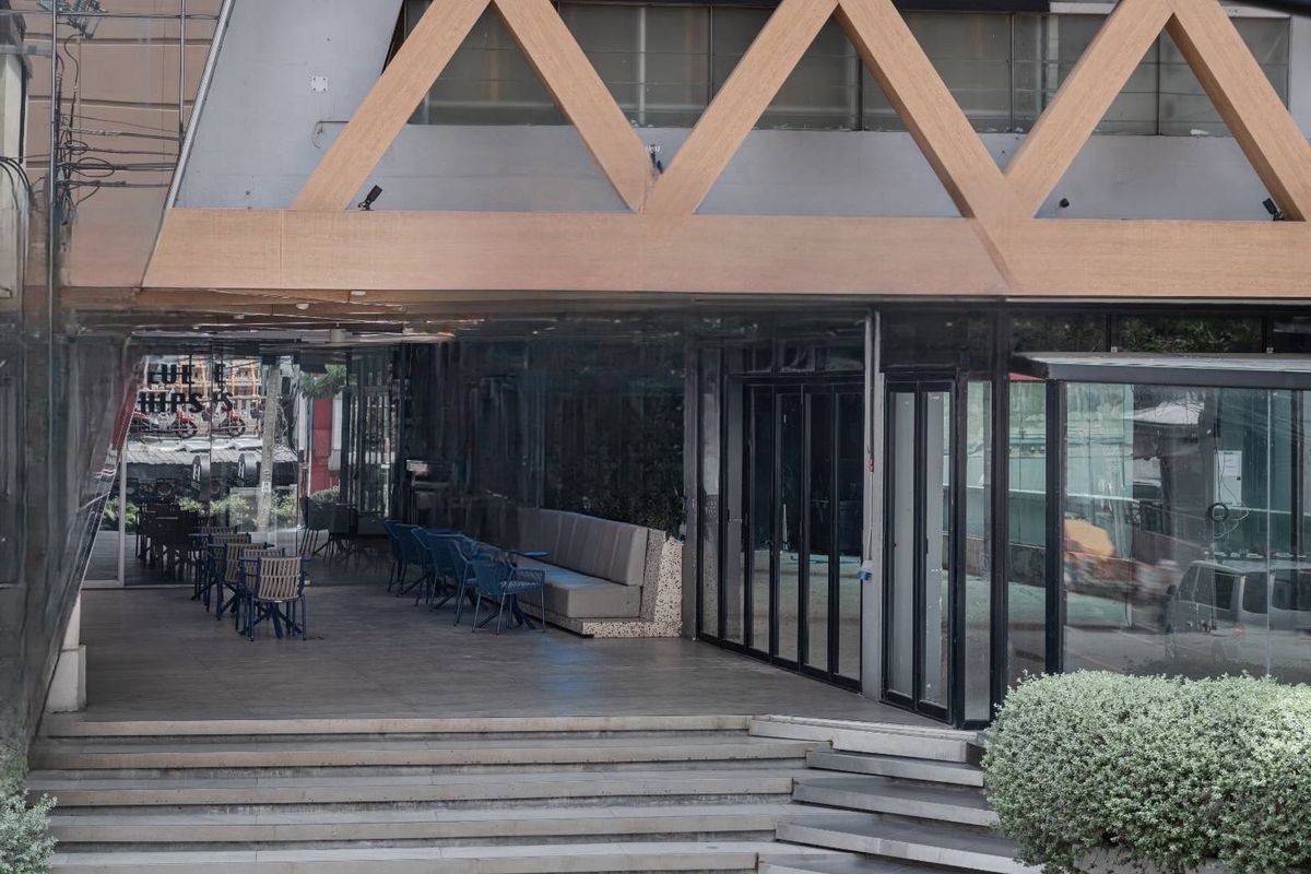 A G -Floor business area, size 180 sq.m., Thonglor, Sukhumvit 55, Bangkok | For Rent - Retail Space Sizing 180 SQ.M. on G Floor at Thonglor Sukhumvit 55 Bangkok A G -Floor business area, size 180 sq.m., Thonglor, Sukhumvit 55, Bangkok | For Rent - Retail Space Sizing 180 SQ.M. on G Floor at Thonglor Sukhumvit 55 Bangkok