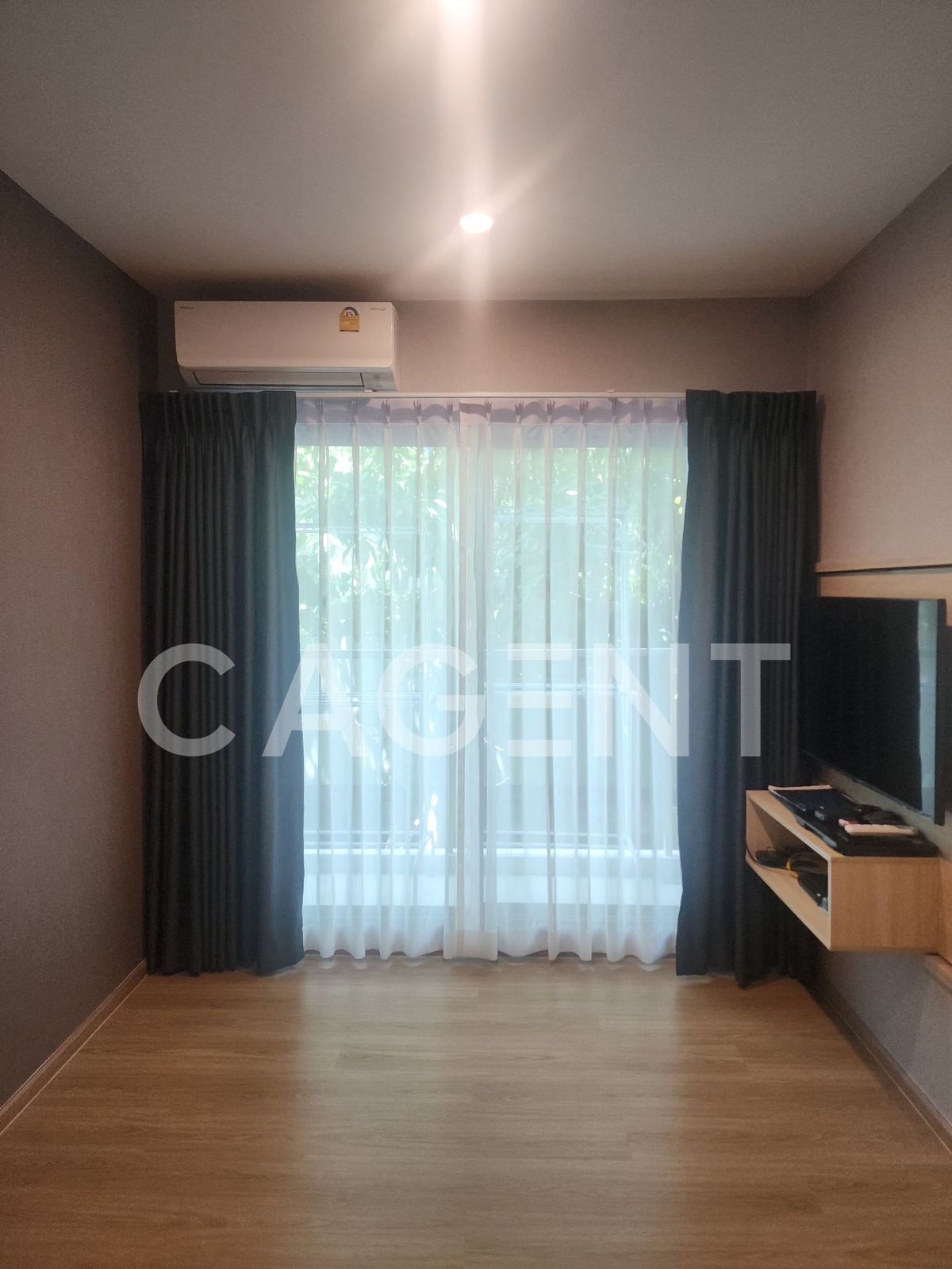 For sale!!! Condo “Phyll Phuket“ in the heart of Phuket city, surrounded by complete facilities. For sale!!! Condo “Phyll Phuket“ in the heart of Phuket city, surrounded by complete facilities.