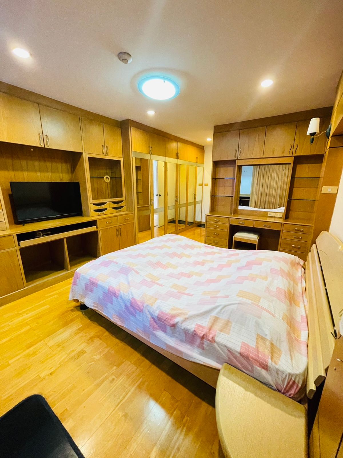 Condo for rent, Sarin Place, 2 bedrooms, 2 bathrooms, corner room, city view – รูปที่ 2