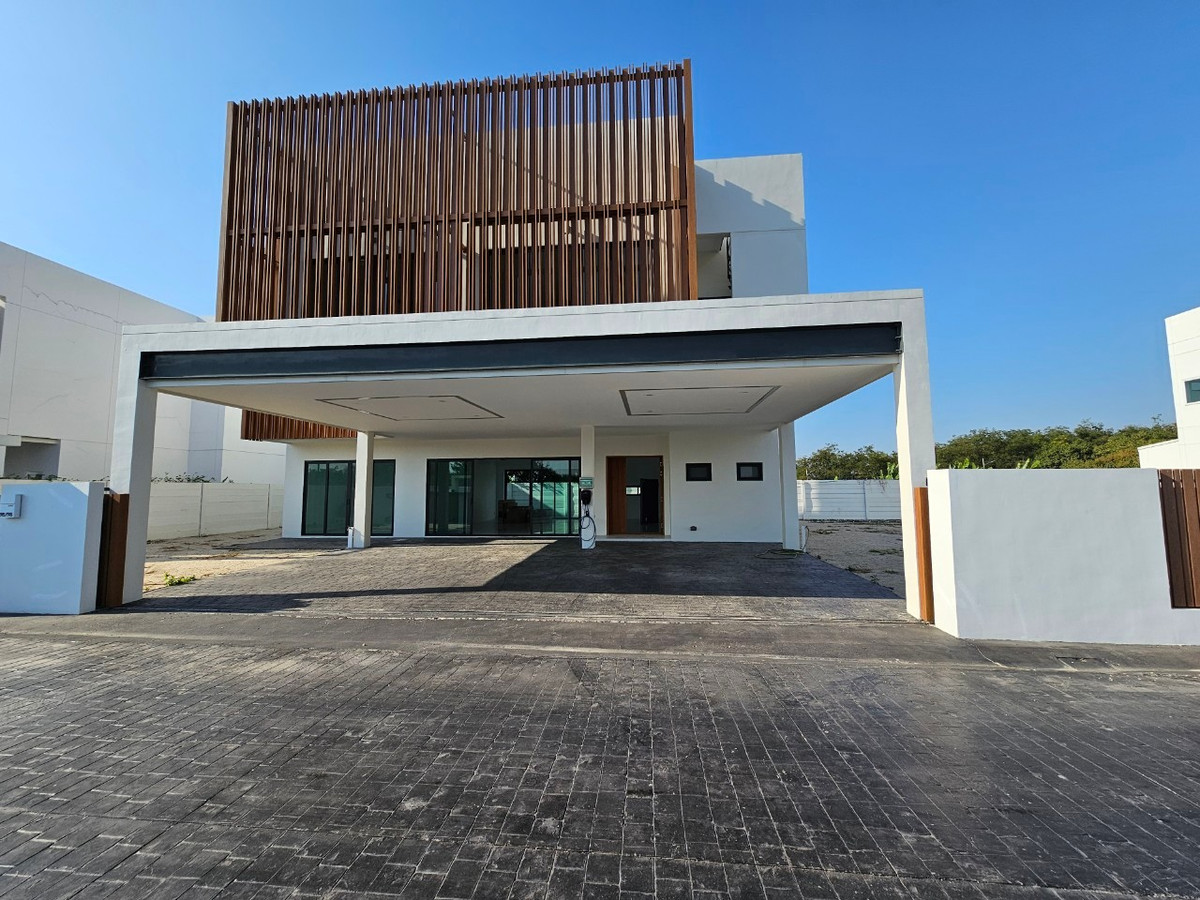 ✨ Luxurious detached house, great value! Modern Style Pathum Thani - Bang Khu Wat ✨