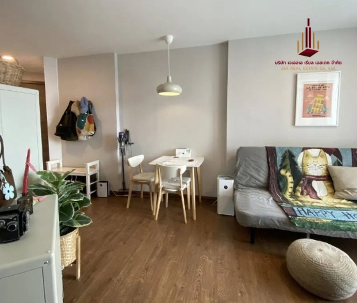 ✨ For Sale: Artisan Ratchada Condo ✨ 💰 Only 3,800,000 THB ✨ For Sale: Artisan Ratchada Condo ✨ 💰 Only 3,800,000 THB