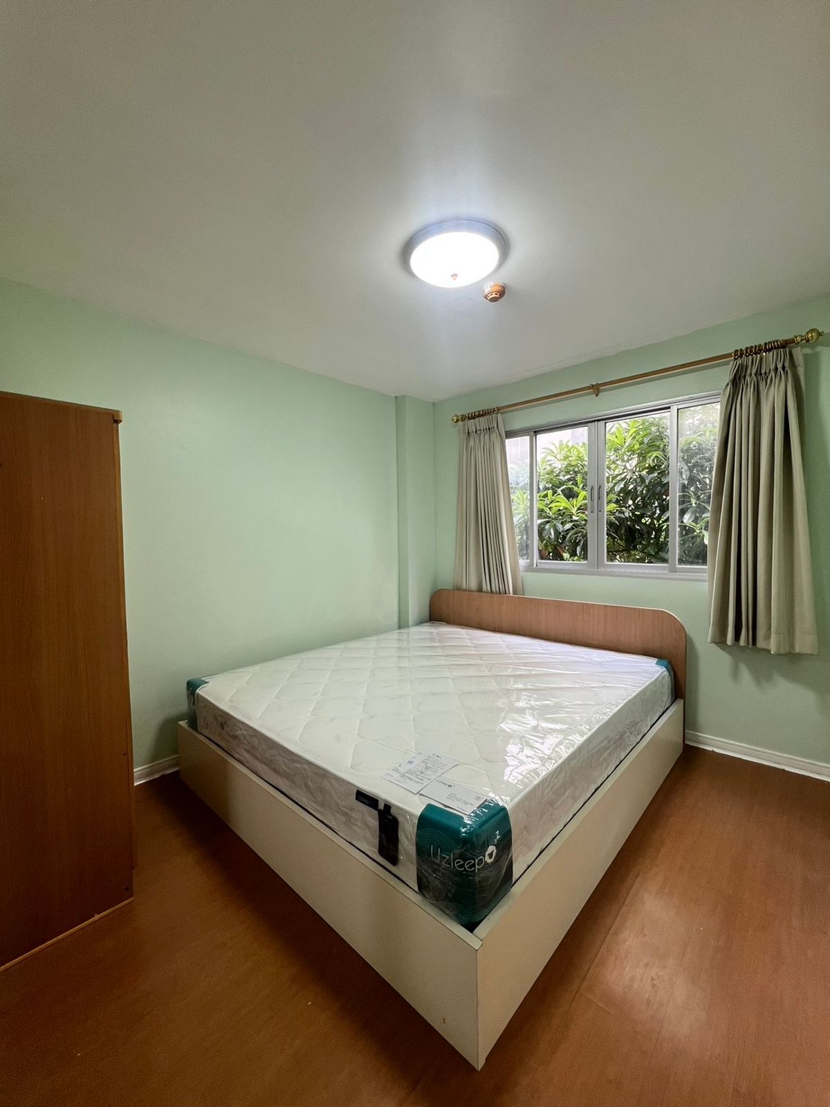 New renovated room Cheap rental !!!  Lumpini Condo Town Rattanathibet A1 Building, 2nd Floor, Room 28.5 sq.m. Can go in