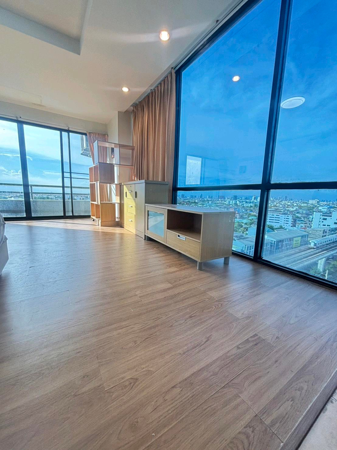 🚩🏢 ขายคอนโดวิวสวย ห้องมุม ทำเลดีเยี่ยม ปล่อยเช่าง่าย ผลตอบแทนดี 🚩🏢 ขายคอนโดวิวสวย ห้องมุม ทำเลดีเยี่ยม ปล่อยเช่าง่าย ผลตอบแทนดี