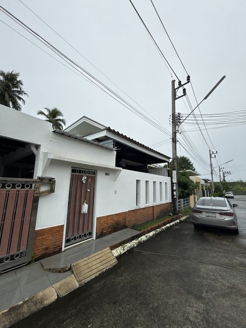 JK2 6358789: Supicha Island