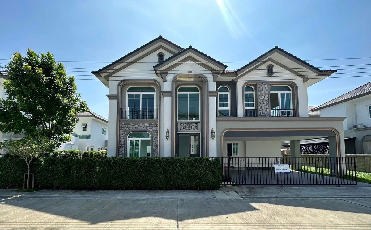 ให้เช่า แกรนดิโอ บางนา กม.5 บ้านหลังใหญ่ Pool Villa สระส่วนตัว (TH8-01825) ให้เช่า แกรนดิโอ บางนา กม.5 บ้านหลังใหญ่ Pool Villa สระส่วนตัว (TH8-01825)