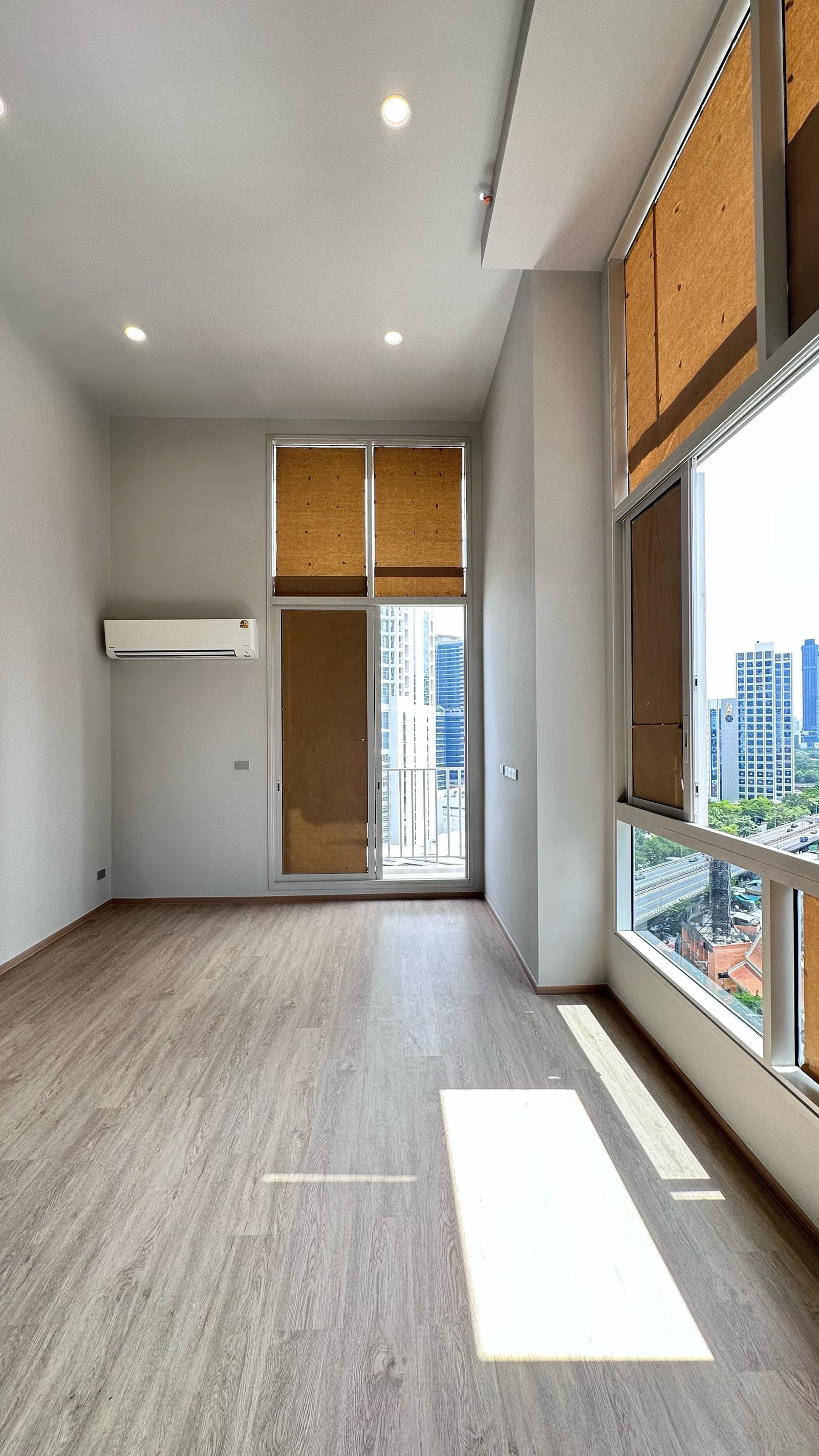ขาย Culture Chula 3 ห้องนอน Hybrid Loft 108.26 ตร.ม. ชั้น 14 ตรงข้ามจุฬาฯ ใกล้ BTS ศาลาแดง MRT สามย่าน ราคา 22.9 ล้าน | 082-4499822 แพรวา