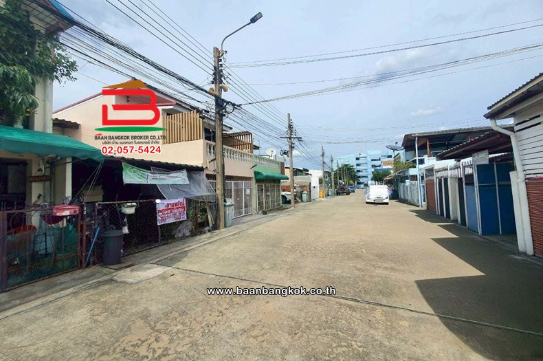 ทาวน์เฮาส์ 2 ชั้น เนื้อที่ 16.4 ตร.ว. หมู่บ้าน เคหะบางบัว ซอยวิภาวดี 60, ซอยพหลโยธิน 49/1 แยก 3 แขวงตลาดบางเขน เขตบางเขน – รูปที่ 2