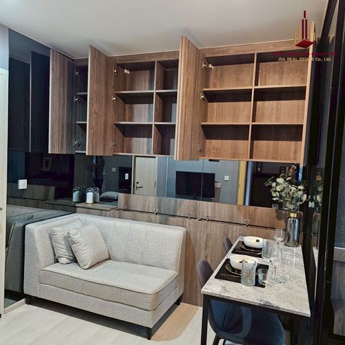 ✨ For Rent :Life Asoke - Rama 9 Condo ✨ 💰 Only 20,000 THB/month