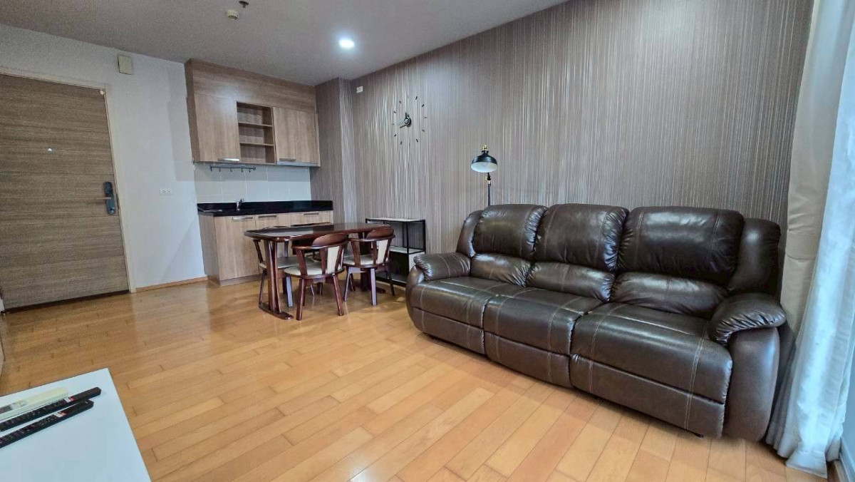 ขายคอนโด ไฮฟ์ ตากสิน ห้องมุม BTS-วงเวียนใหญ่ คลองต้นไทร เขต คลองสาน กรุงเทพ CX-182607