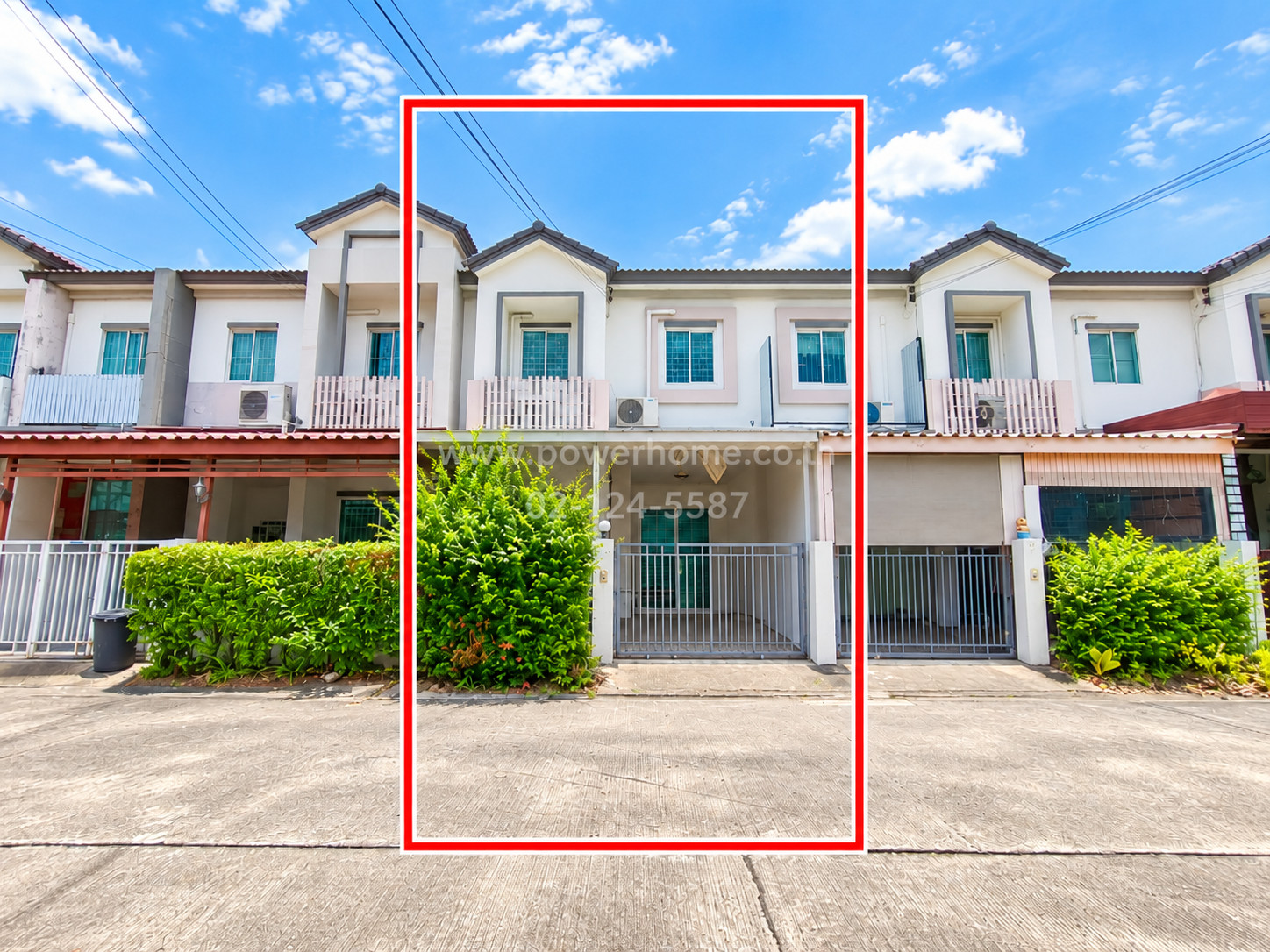 ทาวน์เฮ้า 2 ชั้น หมู่บ้านไลโอนอฟ ดอนเมือง ทำเลดี ใกล้สนามบินดอนเมือง