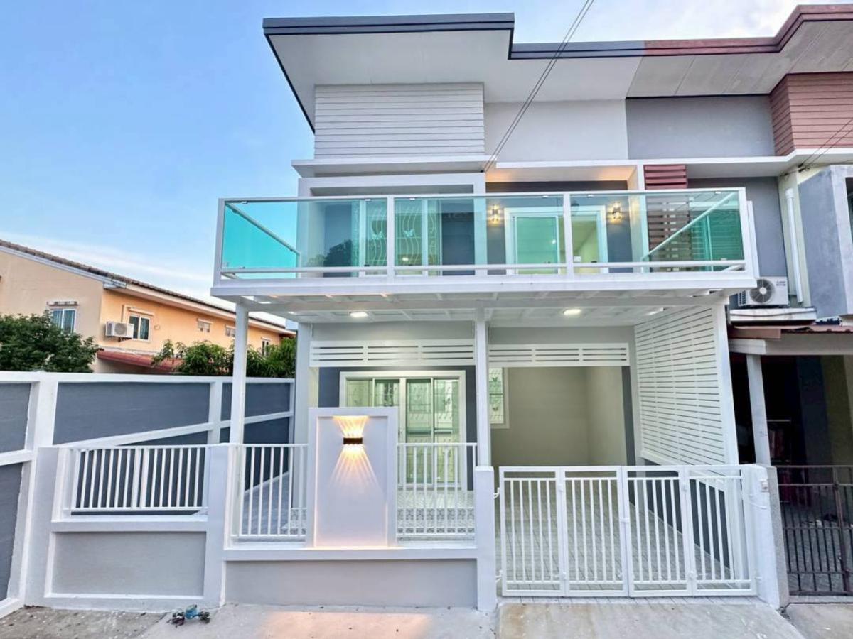 For Sale Townhouse/Townhome  , Buathong Thani Phase 17 , newly renovated , Bang Bua Thong , Bang Bua Thong , Nonthaburi , CX-129371