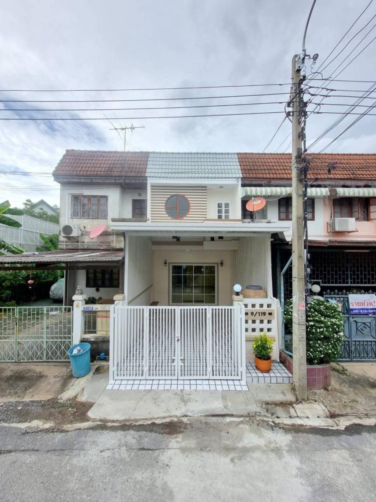 ขายทาวน์เฮ้าส์/ทาวน์โฮม  บ้านบัวทอง 3 รีโนเวทใหม่ บางรักพัฒนา บางบัวทอง นนทบุรี CX-128732
