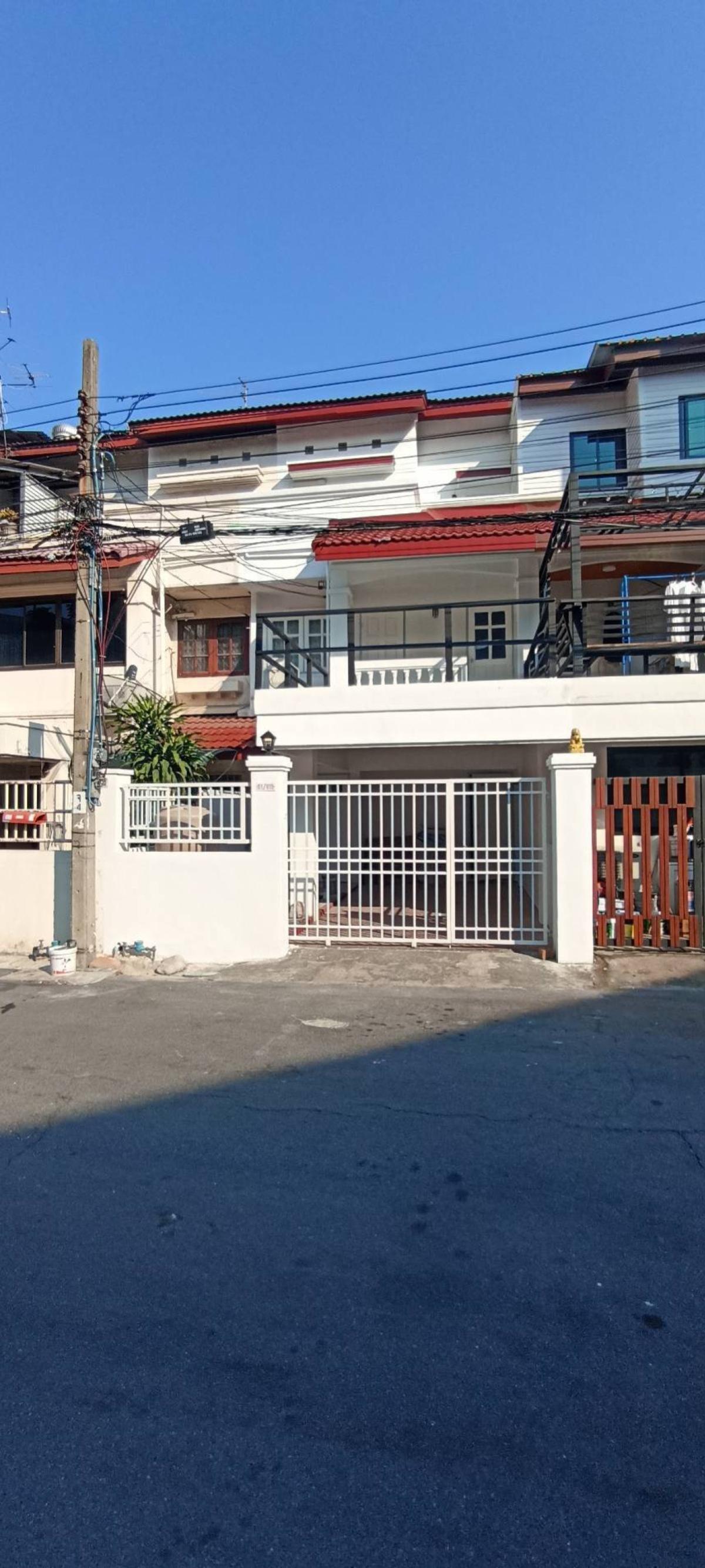 For Sale 3 - storey townhouse area 23 sq m Soi Lat Phrao 128/1 Bang Kapi Bangkok , Khlong Chan , Bang Kapi , Bangkok , CX-128545