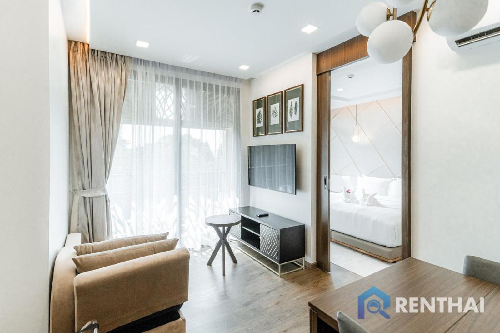 Luxury 2 bed Condo in The Proud Residence, Phuket, Furnished, Amenities Rich