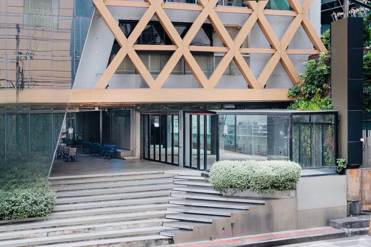 For Rent - Commercial Space Thonglor Sukvit 55 Bangkok