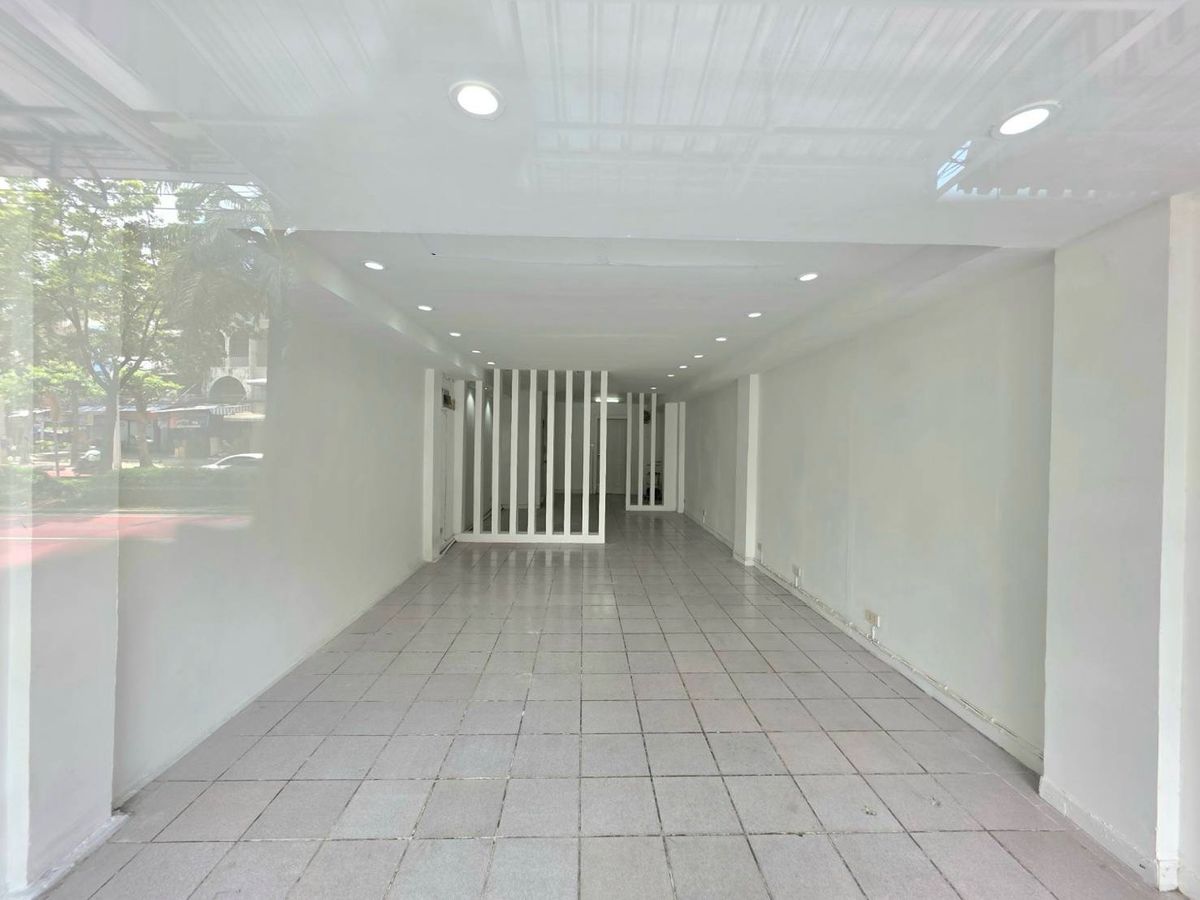 🔥 Rent a business area Golden opportunities you cant miss! Hot location on Phatthanakan Road, Soi 61 🔥 🔥 Rent a business area Golden opportunities you cant miss! Hot location on Phatthanakan Road, Soi 61 🔥