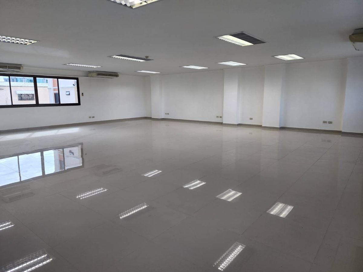 Office for rent, size 160 sqm. Near BTS Chong Nonsi Soi Narathiwat 10 for rent 35,000/month. Office for rent, size 160 sqm. Near BTS Chong Nonsi Soi Narathiwat 10 for rent 35,000/month.