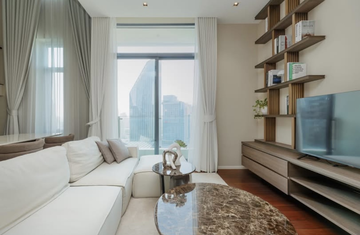 For Sale: The Diplomat 39 Condo 💎 3 Beds, 3 Baths, Great View Near BTS Phrom Phong