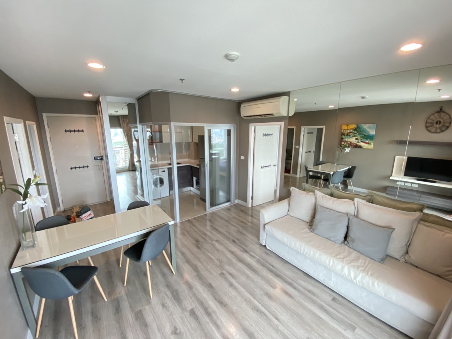 ให้เช่า Centric Sathorn-St.Louis 2 นอน 82.56 ตร.ม. ใกล้ BTS สุรศักดิ์ 45,000/เดือน 0642748883 ให้เช่า Centric Sathorn-St.Louis 2 นอน 82.56 ตร.ม. ใกล้ BTS สุรศักดิ์ 45,000/เดือน 0642748883